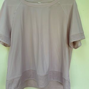 light pink lululemon workout top